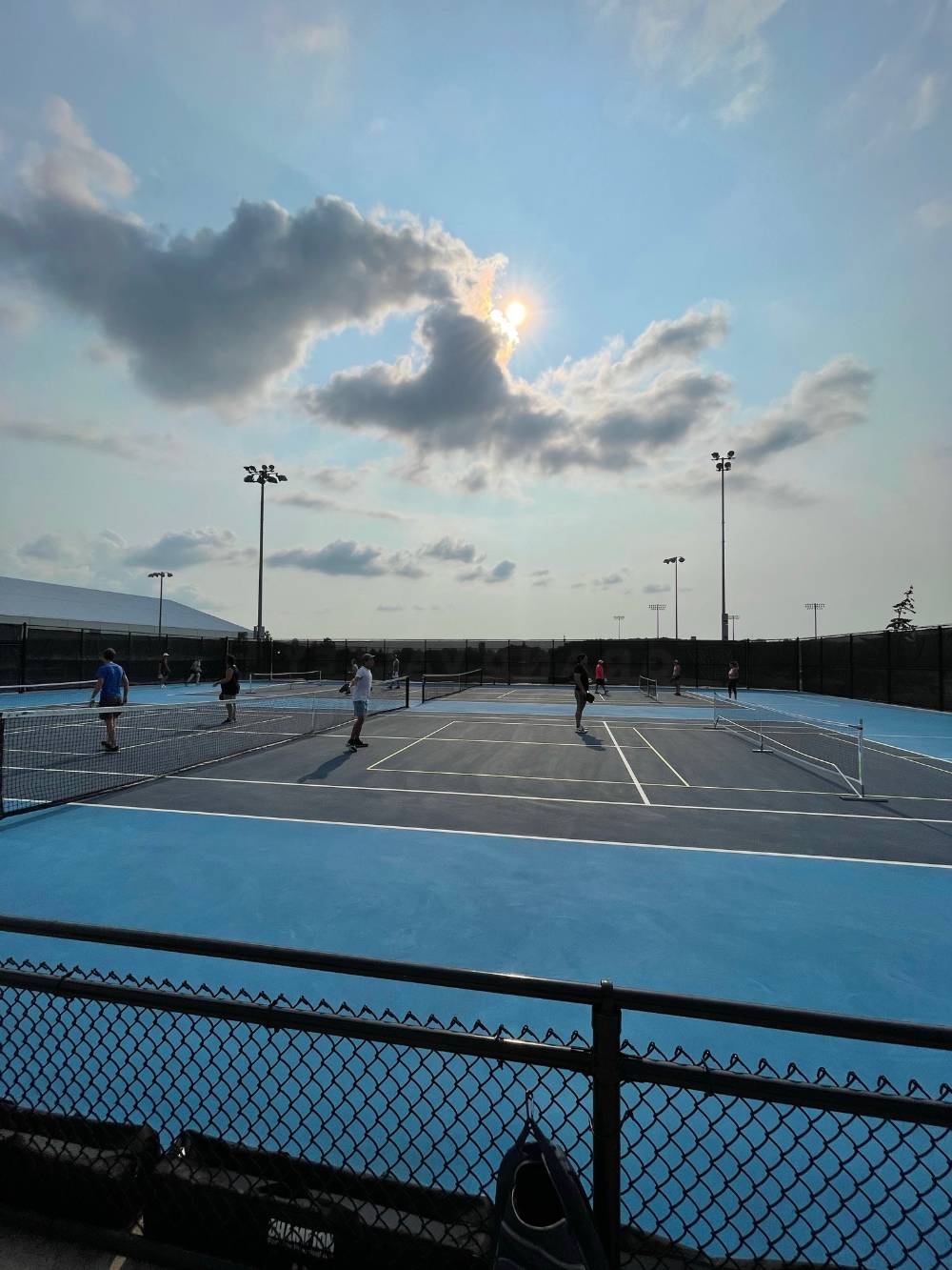 Alumni at tennis court